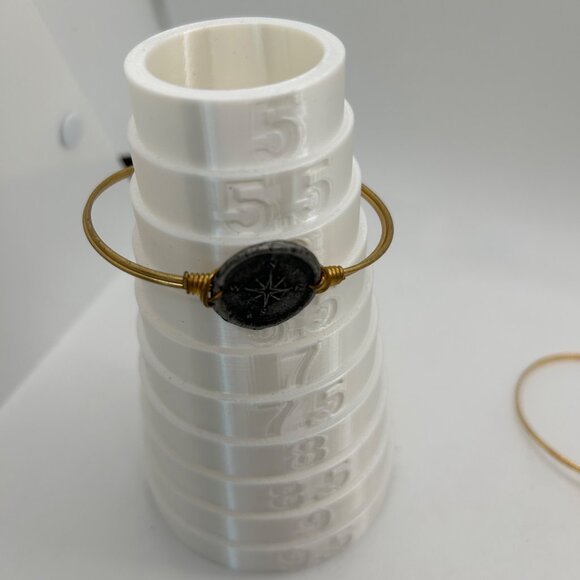 Lot Of 10 Gold-Tone Bracelets 4 Alex And Ani 1 Avon 1 Wind And Fire - Picture 9 of 10